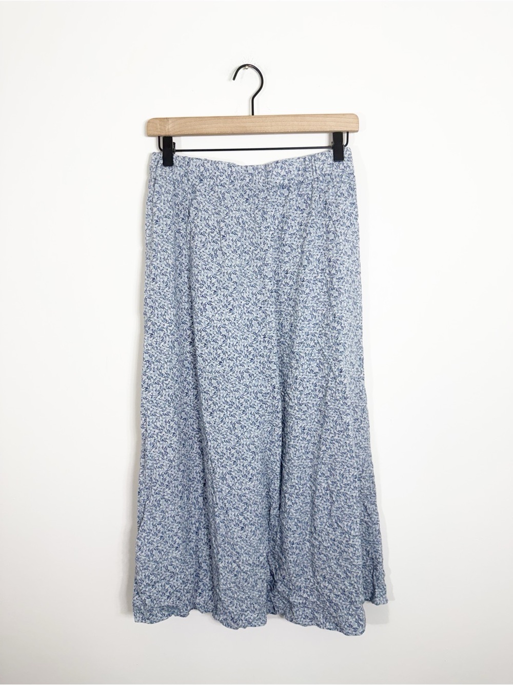 Brandy Melville Pheobe Blue Floral Midi Skirt - Picture 3 of 5